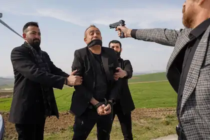 Üçlü Pürüz – kare 4